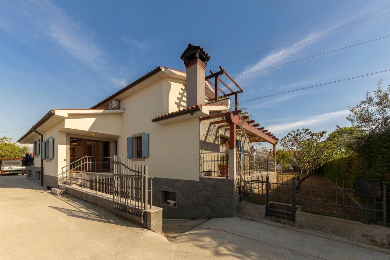 Apartma Koper Pobegi Exterior photo