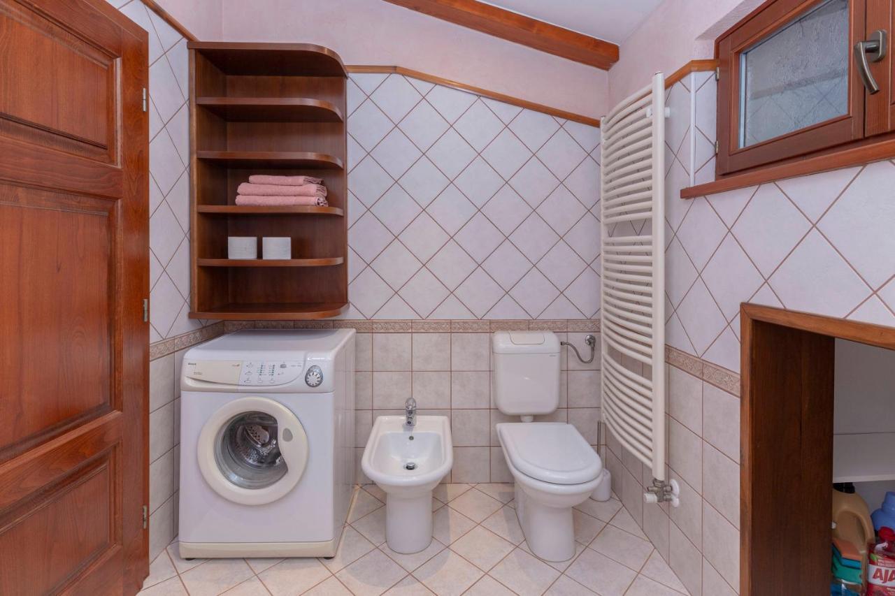 Apartma Koper Pobegi Exterior photo